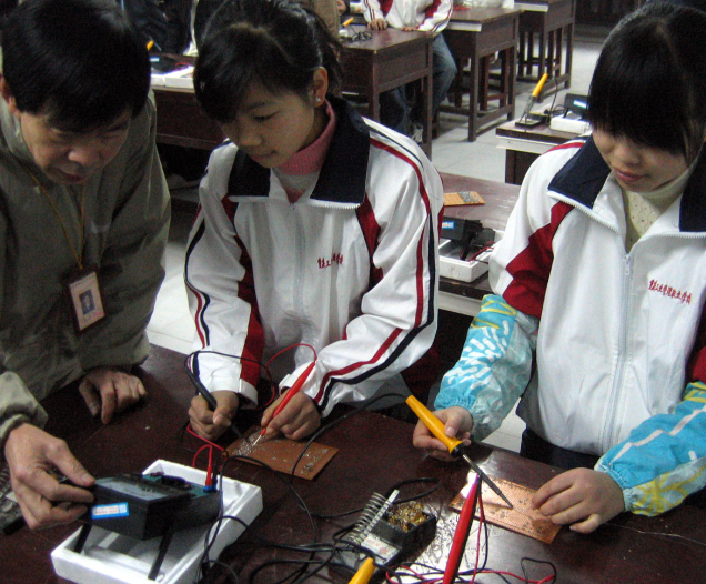 向技能转型正式开端试点层次教育为打破职校学生的天花板